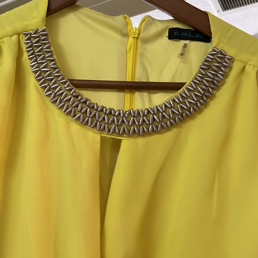 Yellow romper - Picture 3 of 3